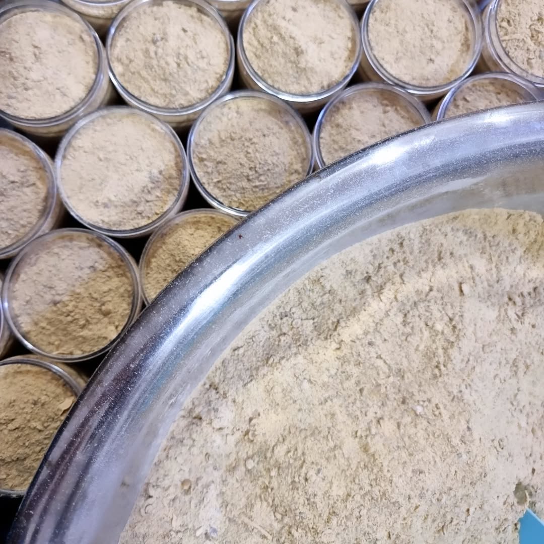 التوابل البيضاء