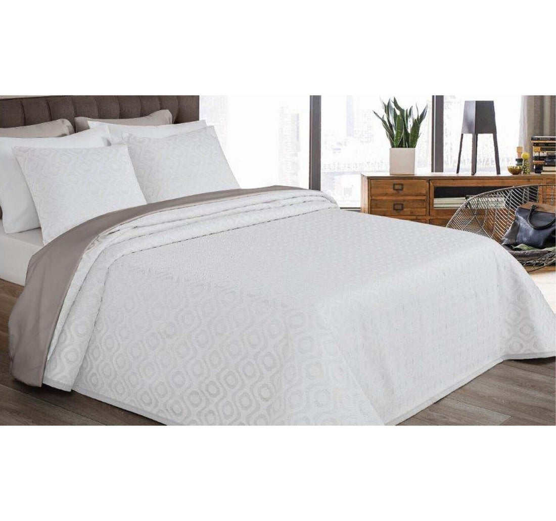 Maple Leaf Bedspread 3pcs Set 240x270cm Assorted