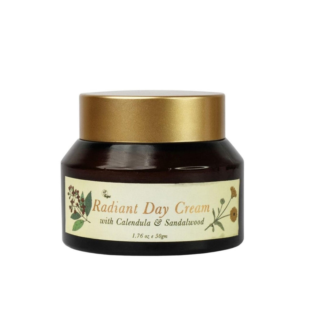 Qaadu Radiant Day Cream With Calendula & Sandalwood Extracts for Hydrate & Youthful Skin 50 g