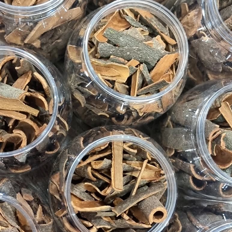 Cinnamon sticks