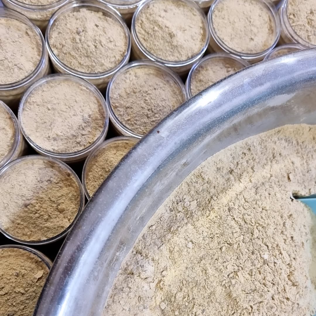 التوابل البيضاء