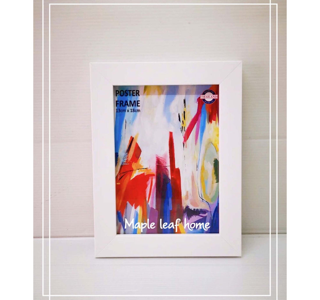 Maple Leaf Wooden Photo Frame 13x18cm White
