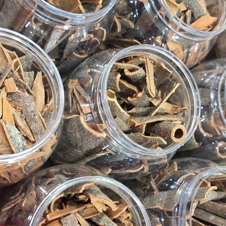 Cinnamon sticks