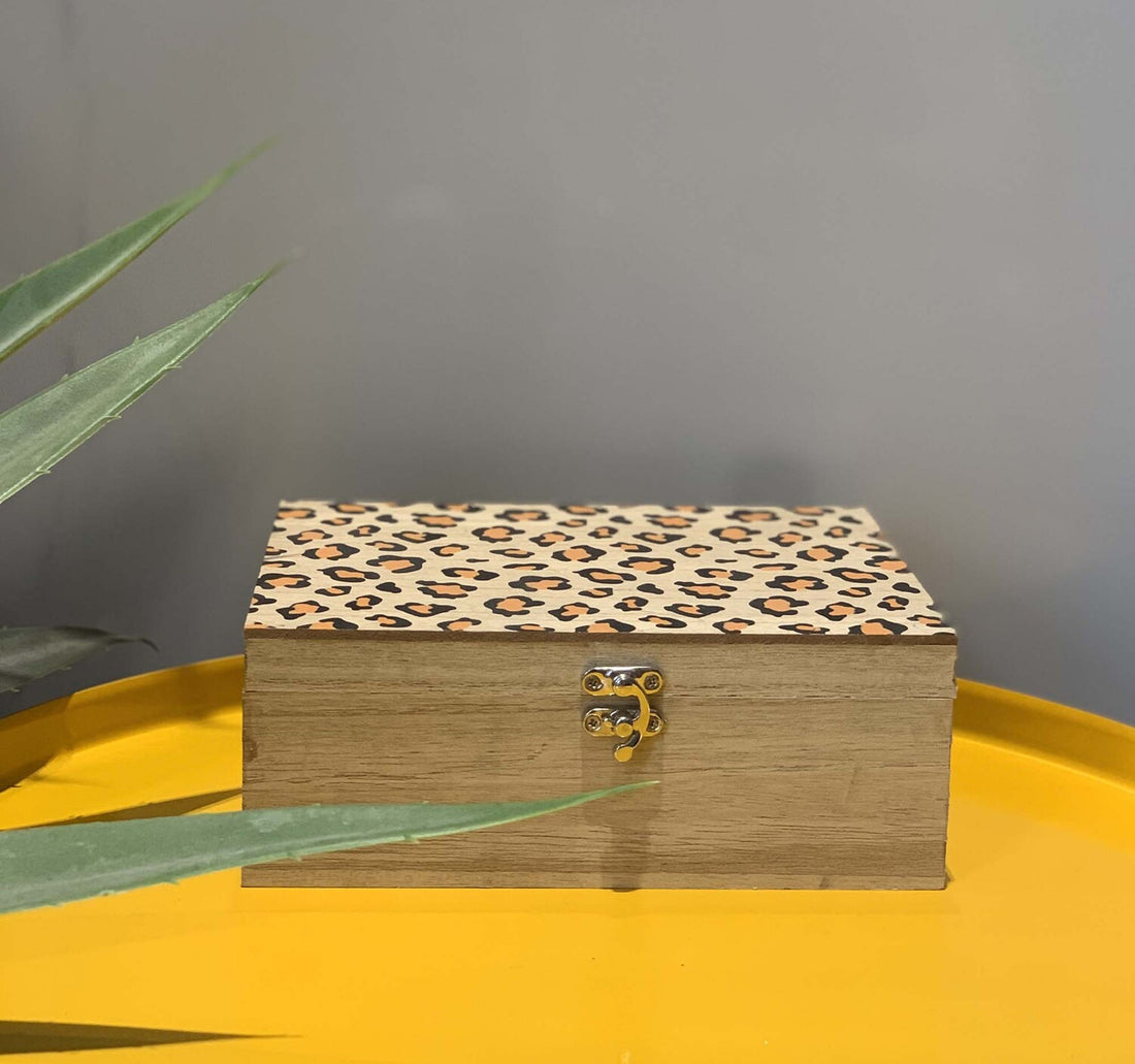 Maple Leaf Tabletop Multipurpose Wooden Storage Box 20x15x7.5cm HT74876