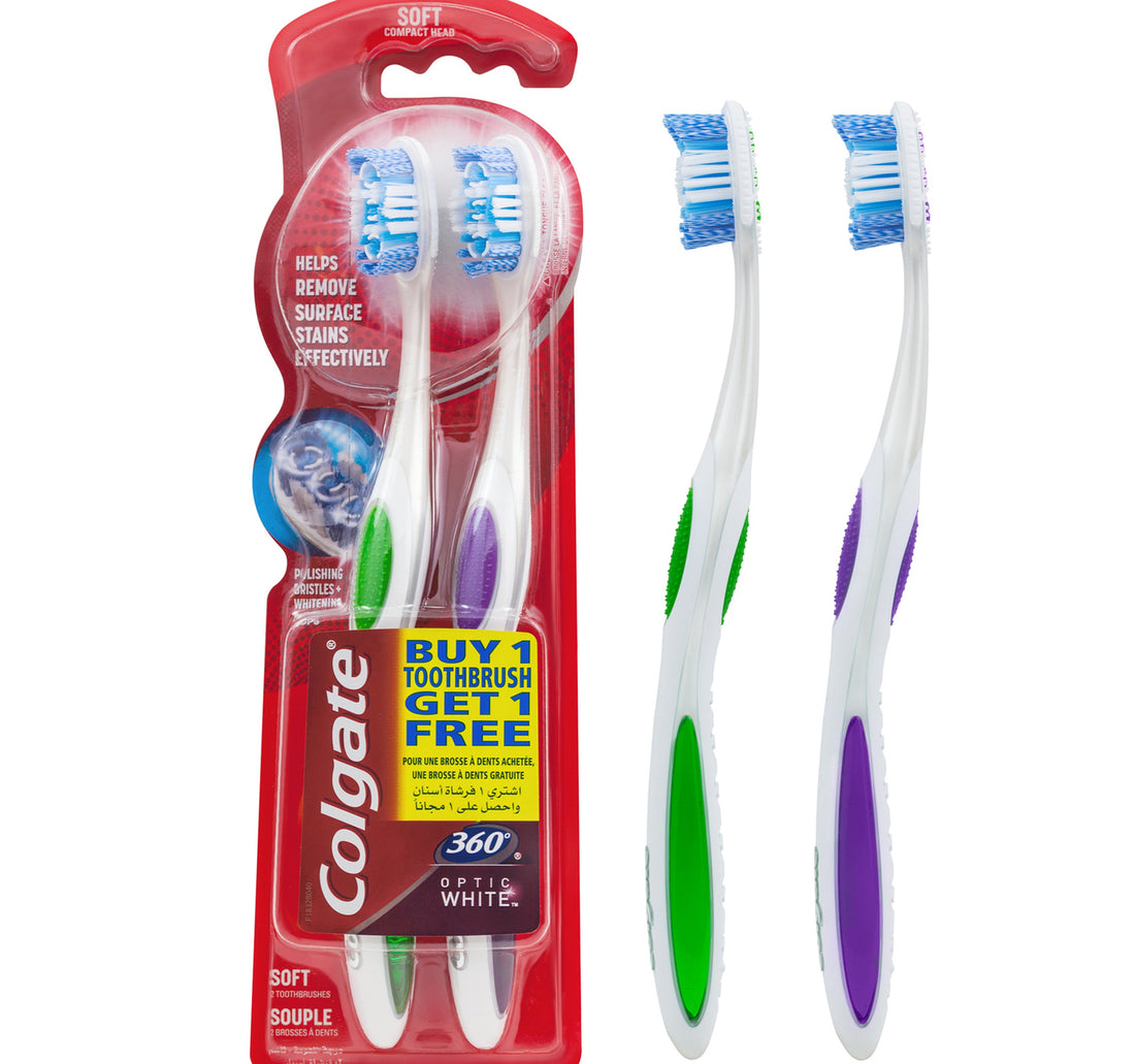 فرشاة أسنان كولجيت أوبتيك وايت ناعمة، ألوان متنوعة، قطعتان
