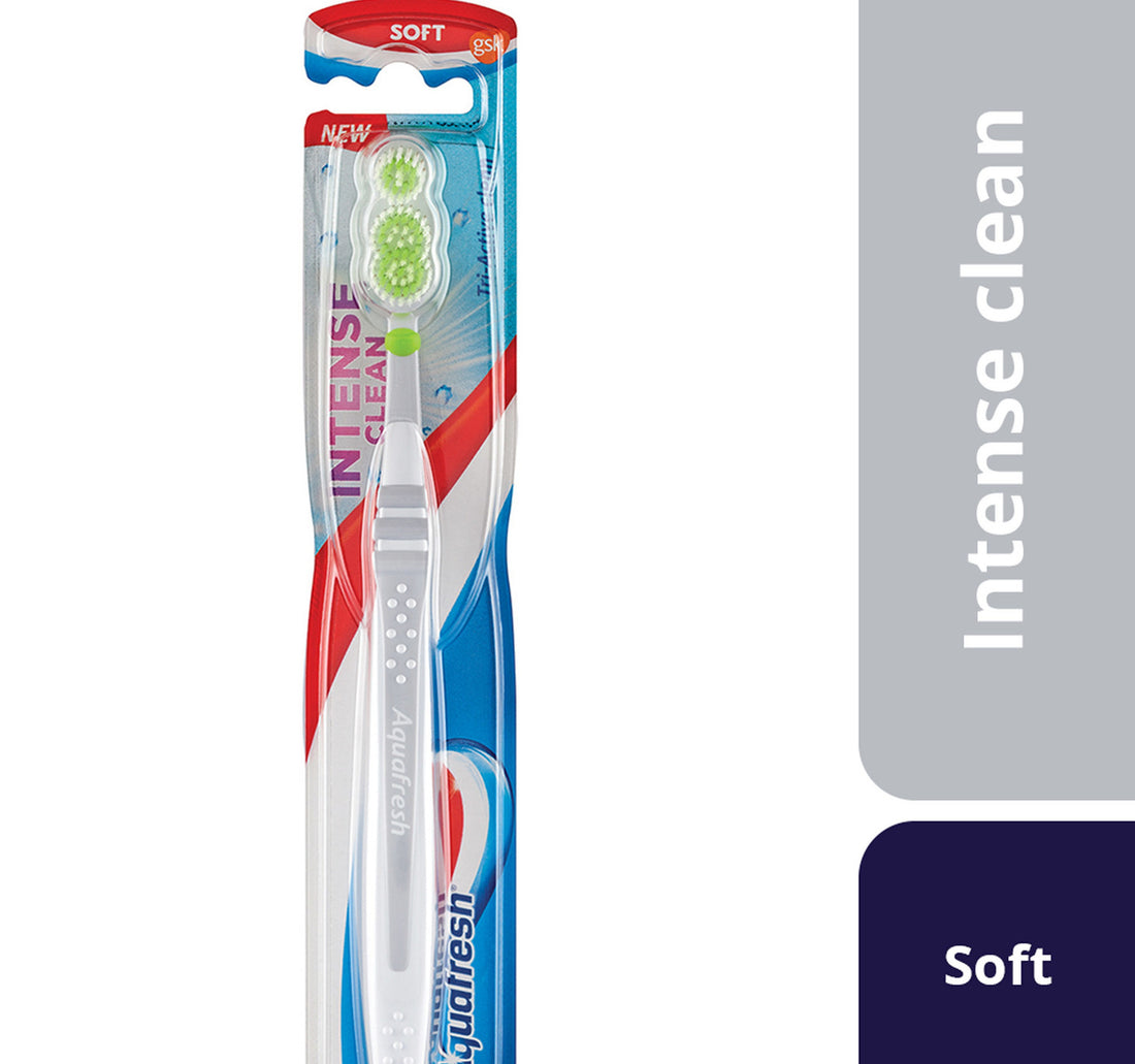 Aquafresh Intense Clean Soft Toothbrush Assorted Colour 1 pc