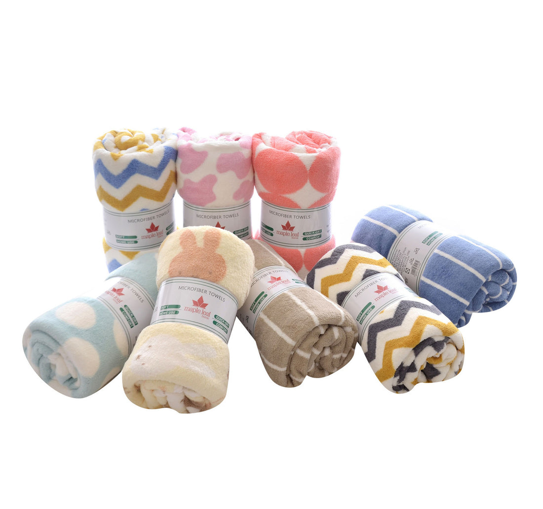 Maple Leaf Bath Towel Microfiber 70x140cm Assorted per pc