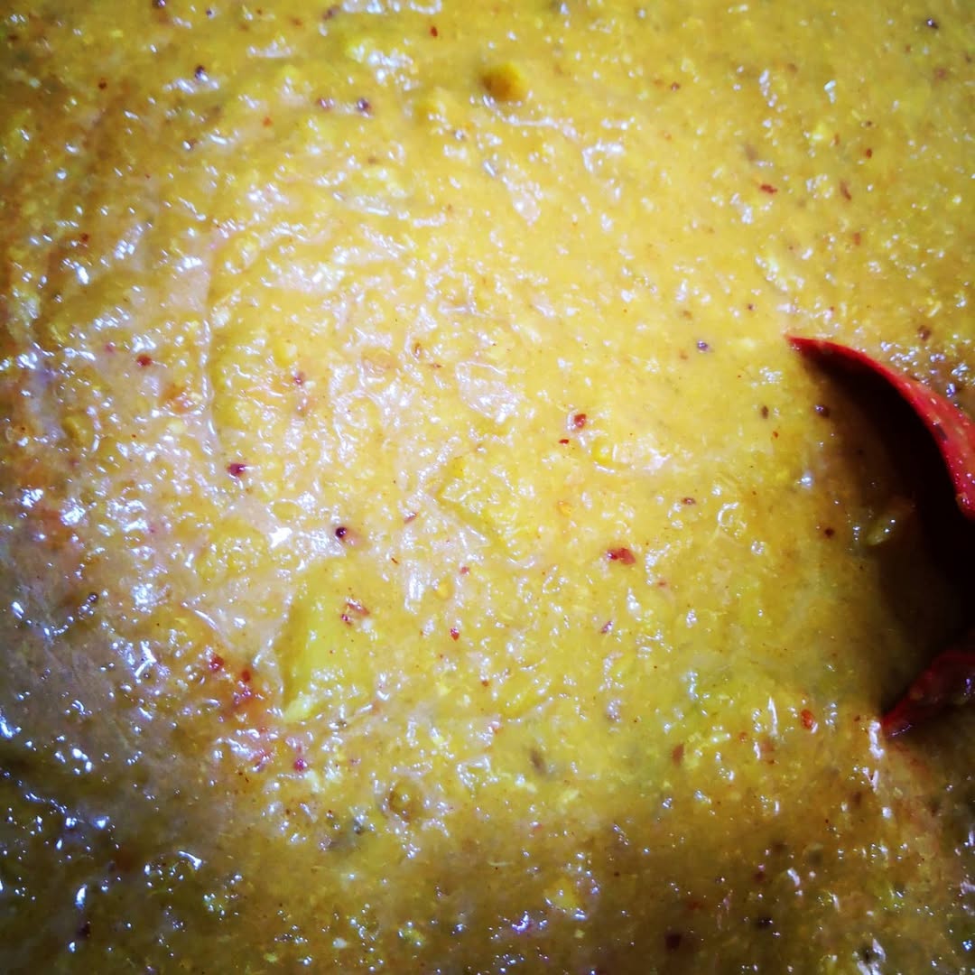 Yellow lemon ajar