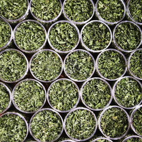 أوراق البقدونس المجففة