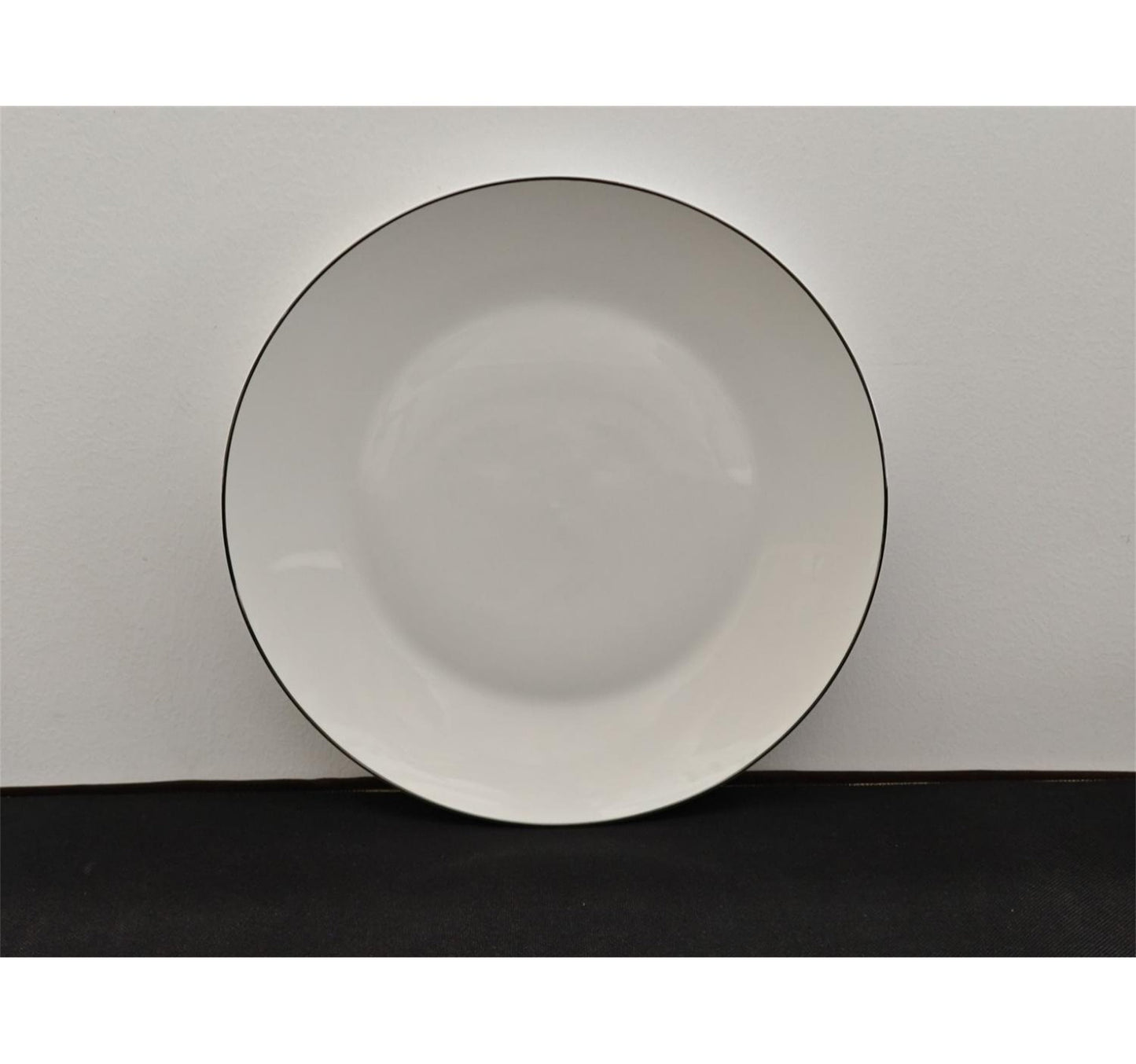 طبق عشاء بيرل نوار، ١٠٫٥ بوصة، أبيض، NBC105SR-LIM