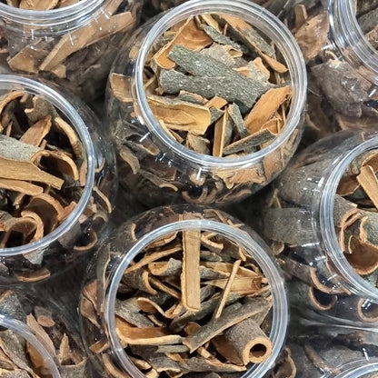 Cinnamon sticks