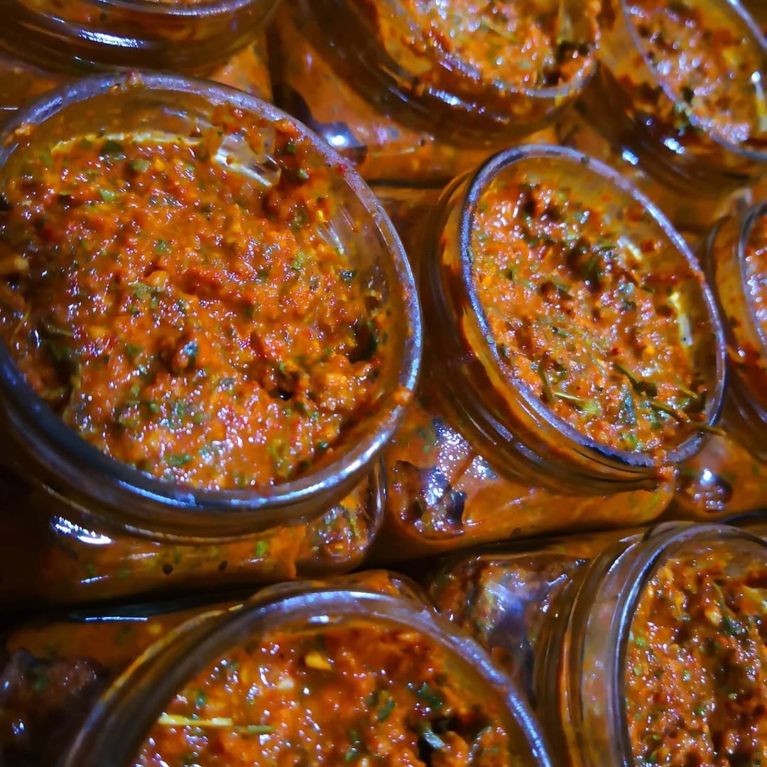 Salona paste