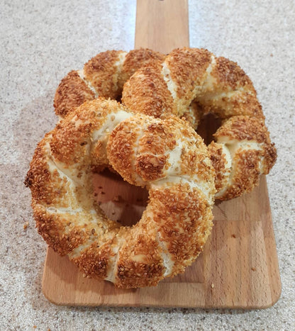 Simit (Turkish Sesame Bread Ring)