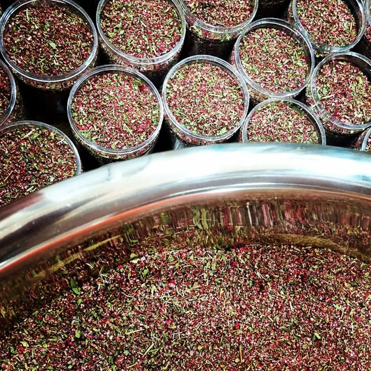 صلصة السلطة والمقبلات والحشوات المختلطة