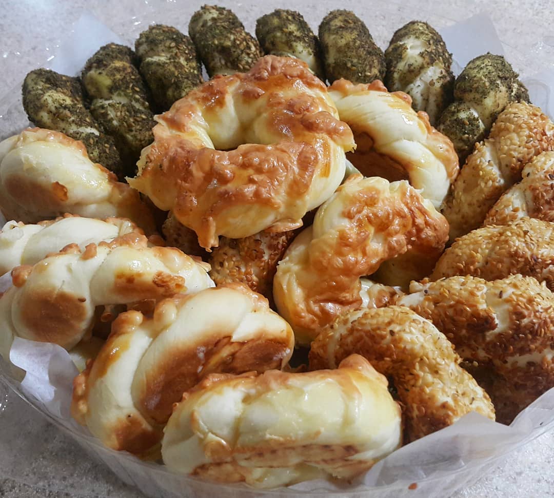 Simit (Turkish Sesame Bread Ring)