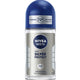 مزيل العرق نيفيا مين سيلفر بروتيكت للرجال، مضاد للبكتيريا، رول أون، 50 مل