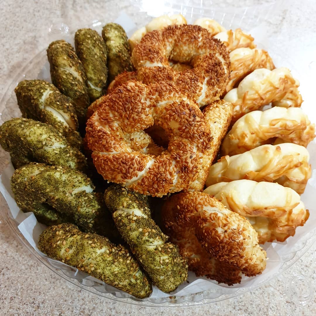 Simit (Turkish Sesame Bread Ring)