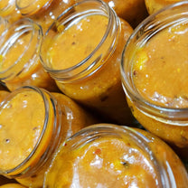 ليمون أصفر مفتوح