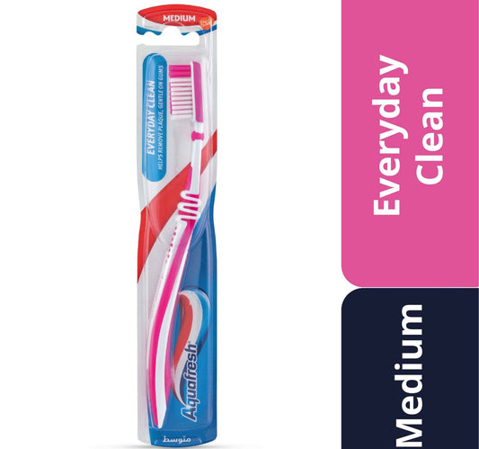 Aquafresh Everyday Clean Medium Toothbrush Assorted Colour 1 pc