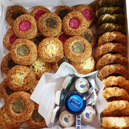 Simit (Turkish Sesame Bread Ring)