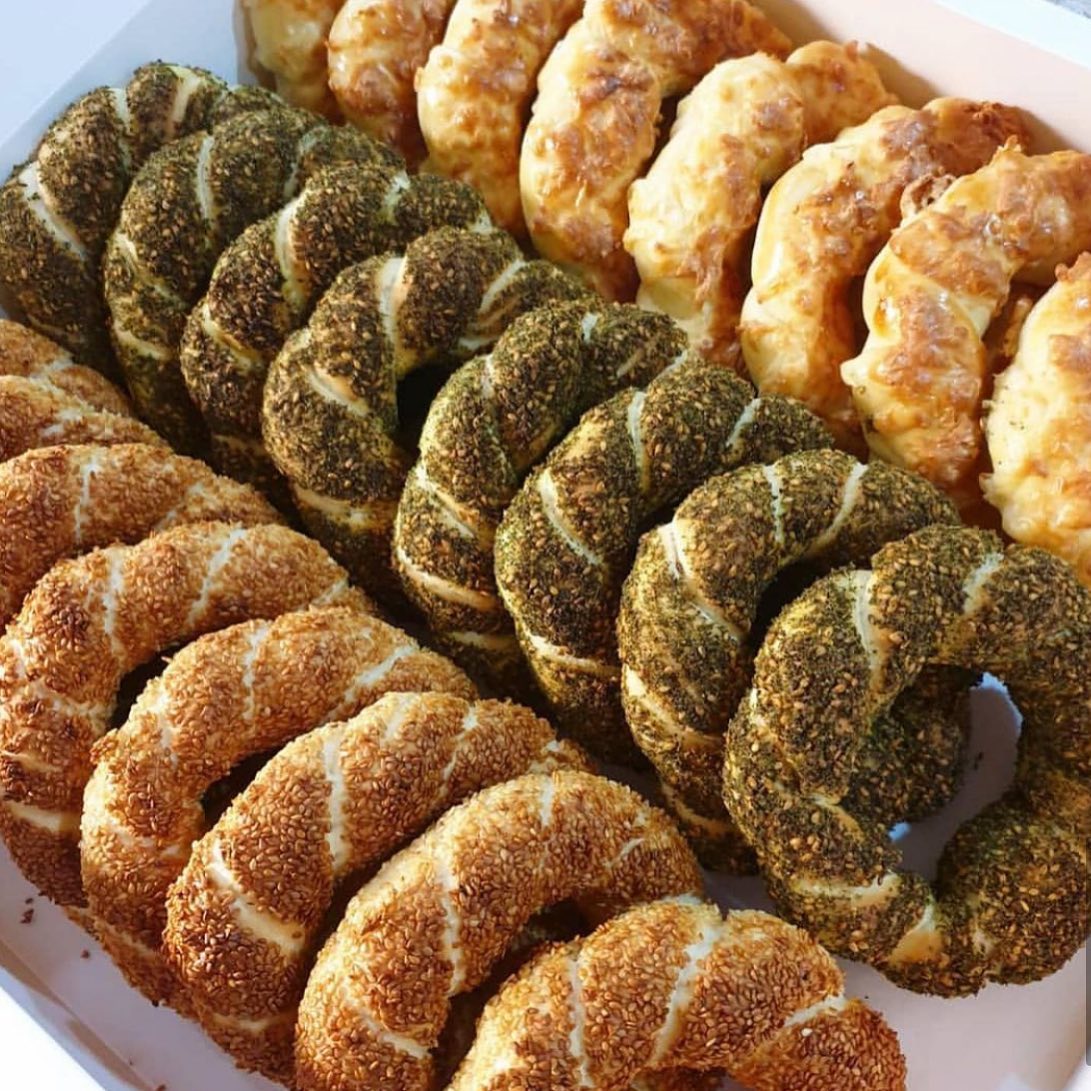 Assorted simit