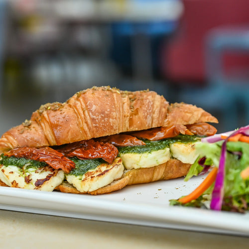 Halloumi Croissant Lemon