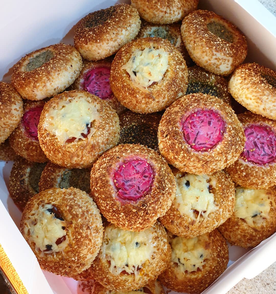 Simit (Turkish Sesame Bread Ring)