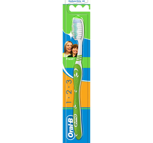 Oral-B 123 Fresh Toothbrush - 40 Medium Assorted Color 1 pc