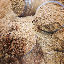 الكمون والكزبرة المطحونة