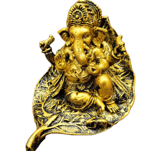 Maple Leaf Ganapathi Figurine Y-65