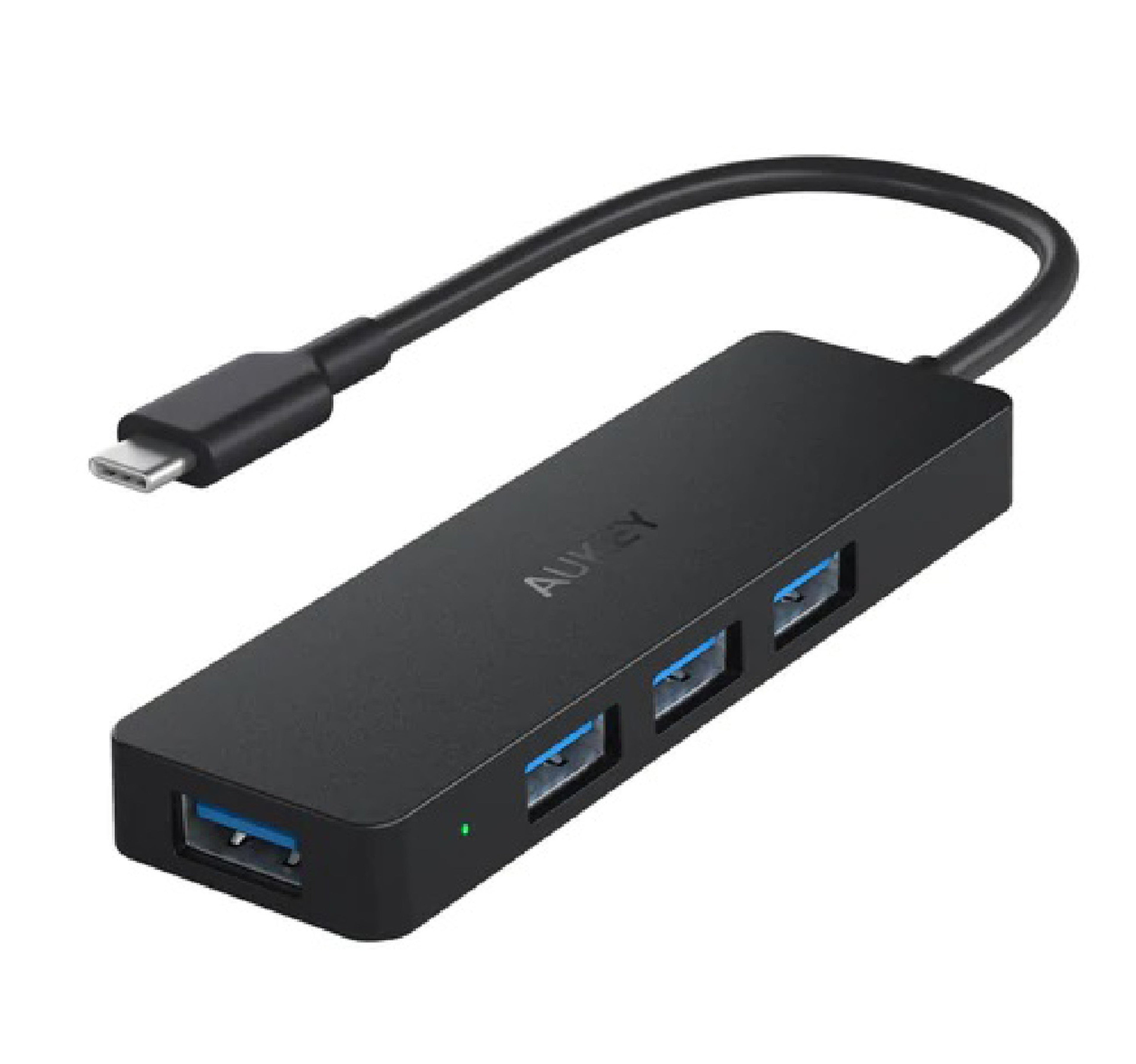 موزع USB C من AUKEY CBC64 فائق النحافة مزود بـ 4 منافذ بيانات USB 3.0 باللون الأسود
