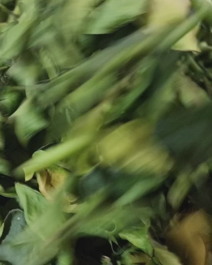 Dried Thai lime leaves